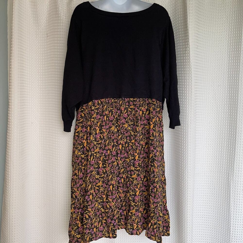 Torrid Black Floral Skater Dress Size 4 4X Challis Knit Plus Size
